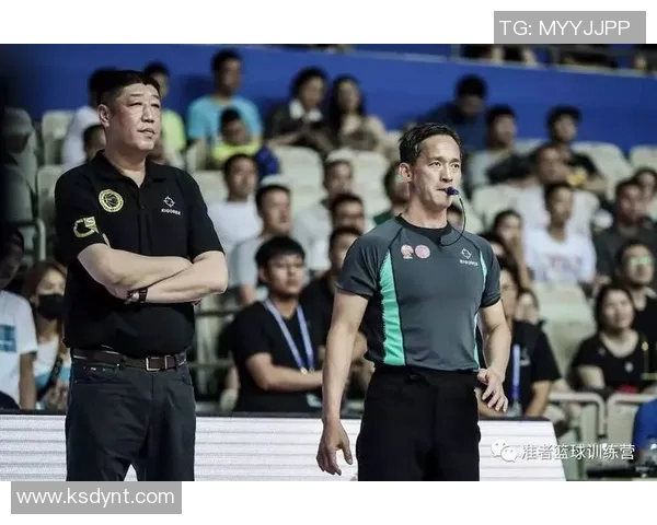 任骏飞引领球队奋勇争先展现个人风采助力篮球事业新篇章